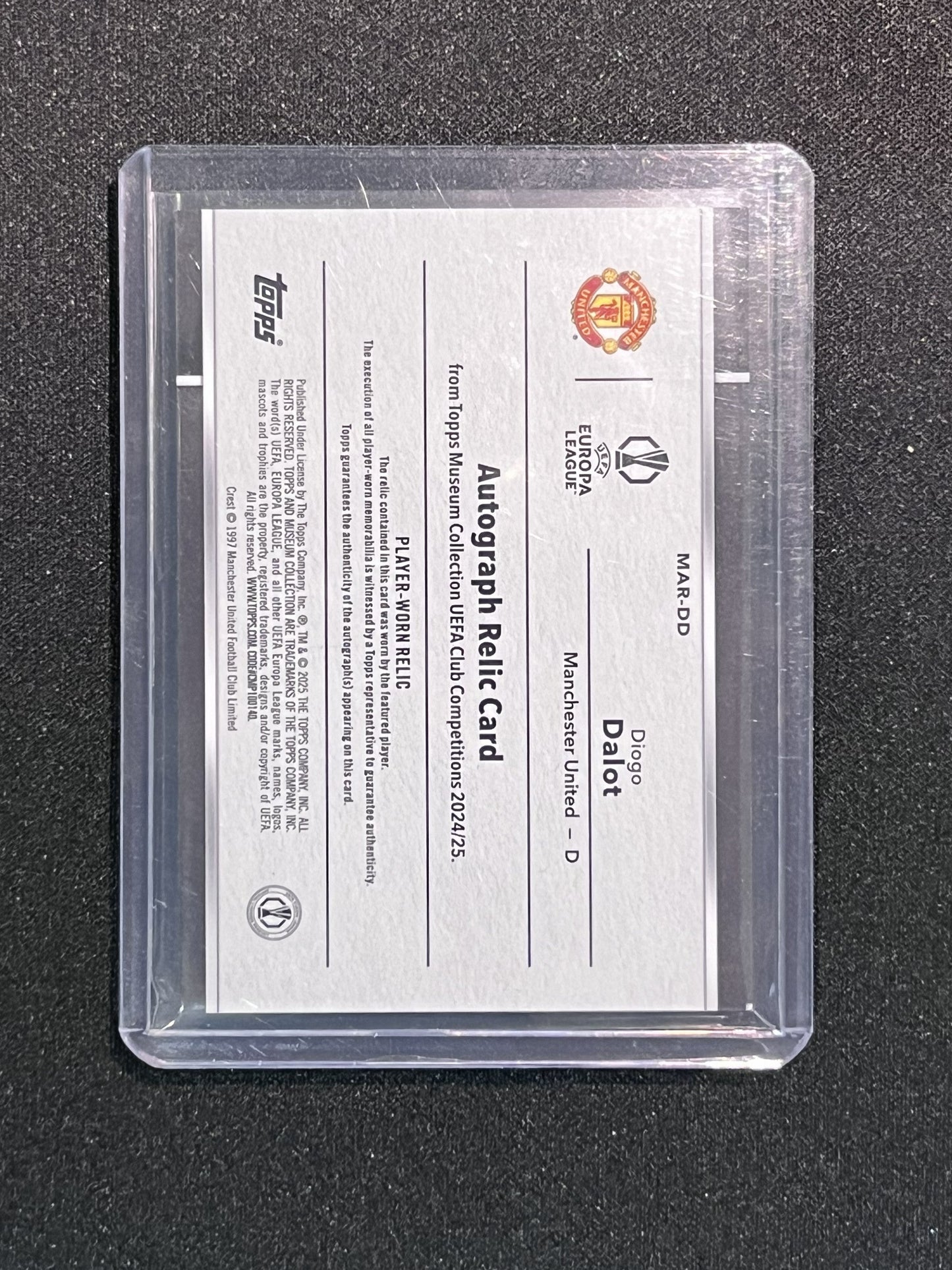 DIOGO DALOT - 2025 TOPPS MUSEUM COLLECTION AUTO PATCH /50 #MAR-DD