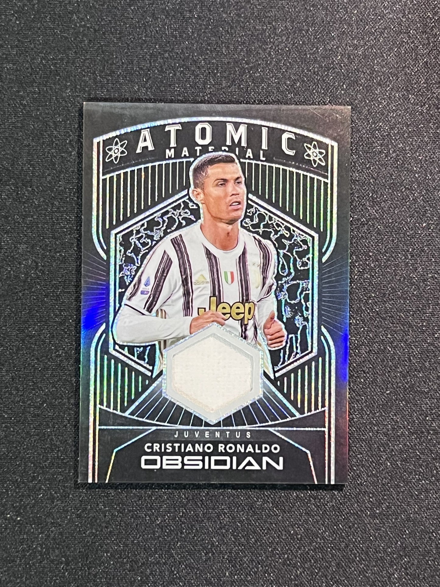 CRISTIAN RONALDO - 2020-21 PANINI OBSIDIAN ATOMIC MATERIAL #AT-CR7 /149 PATCH
