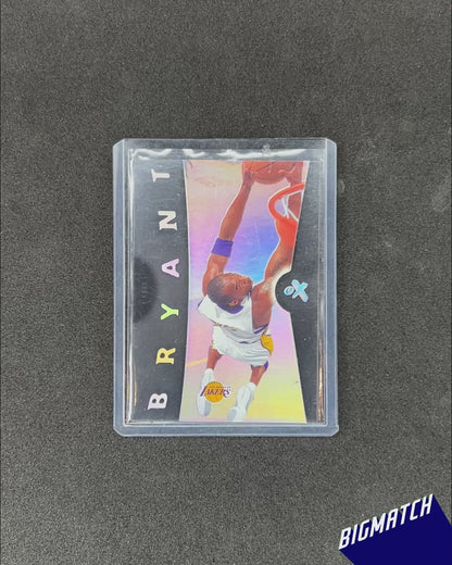 KOBE BRYANT - 2006 FLEER EX NBA
