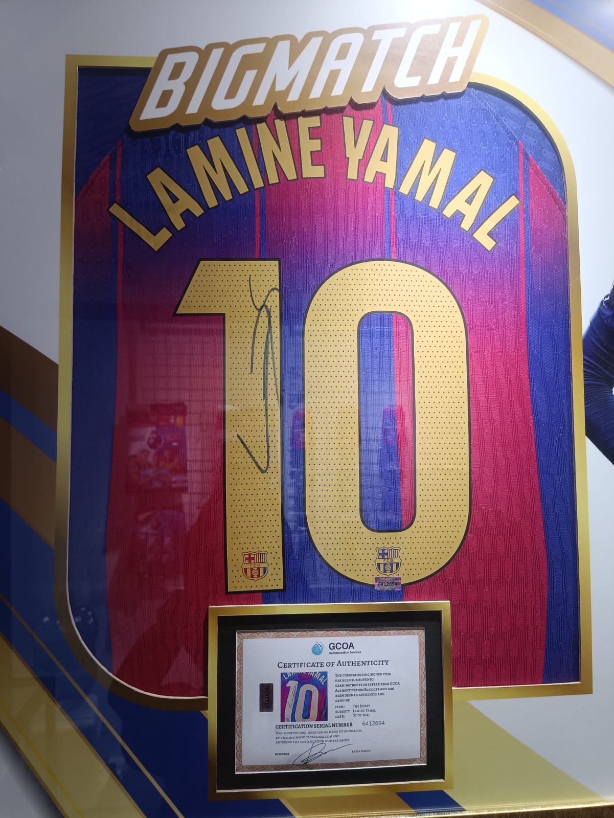 LAMINE YAMAL SIGNED BARCELONA JERSEY WITH GCOA