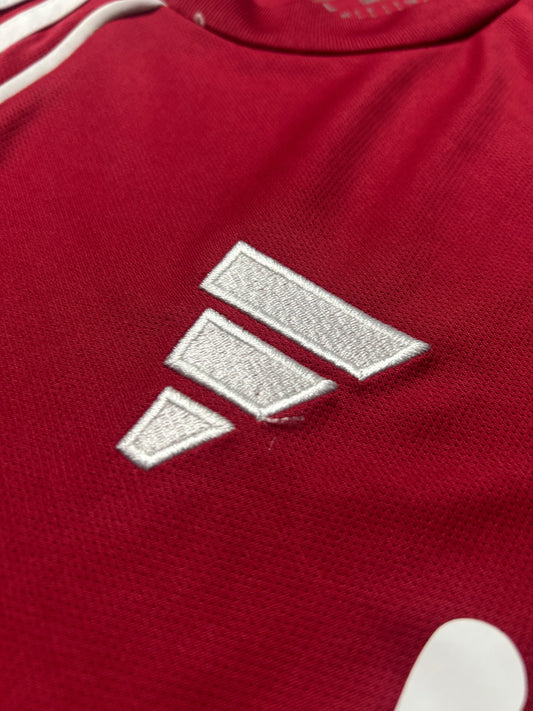 Liverpool Hand Signed Team jersey