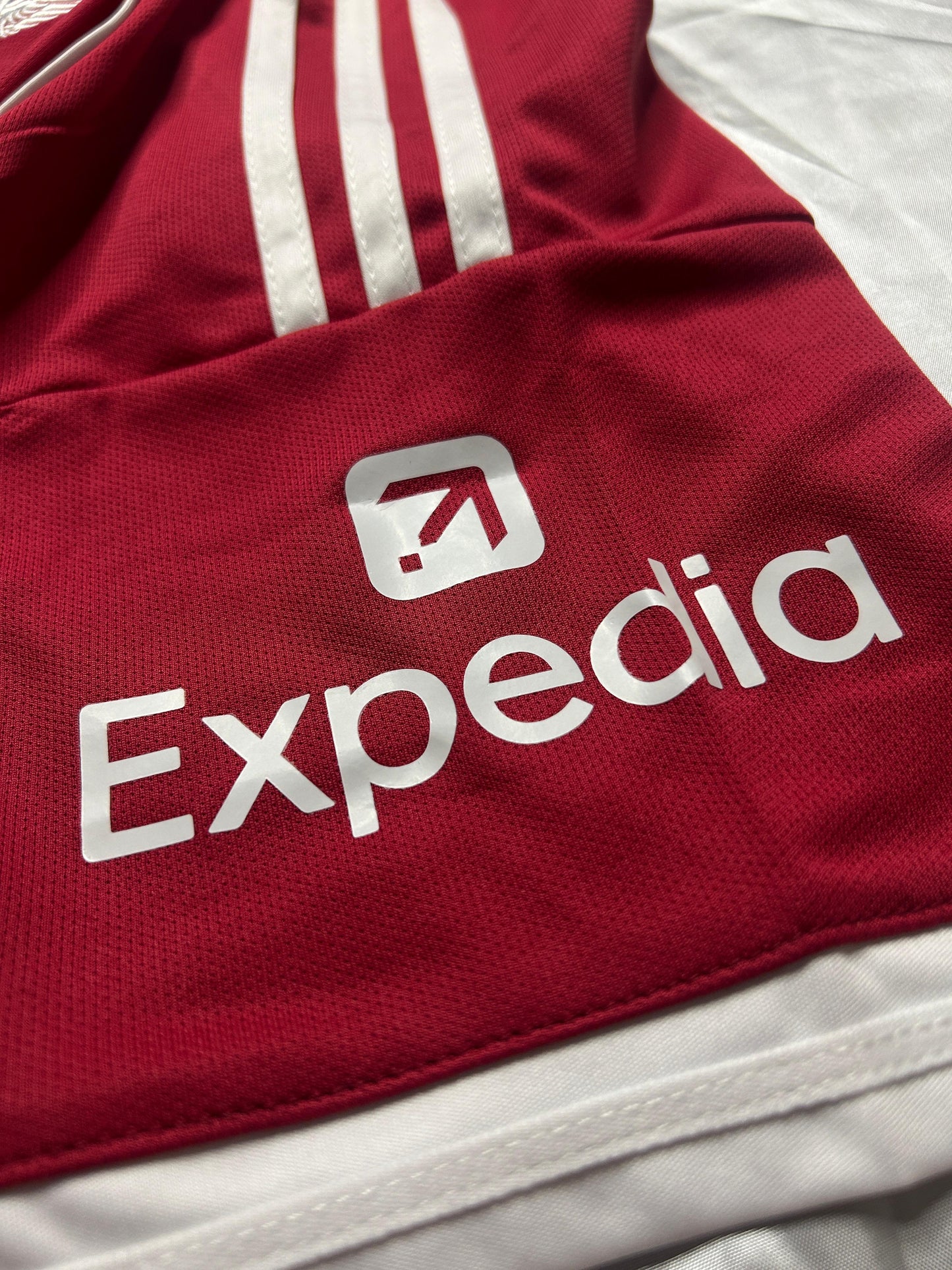 Liverpool Hand Signed Team jersey